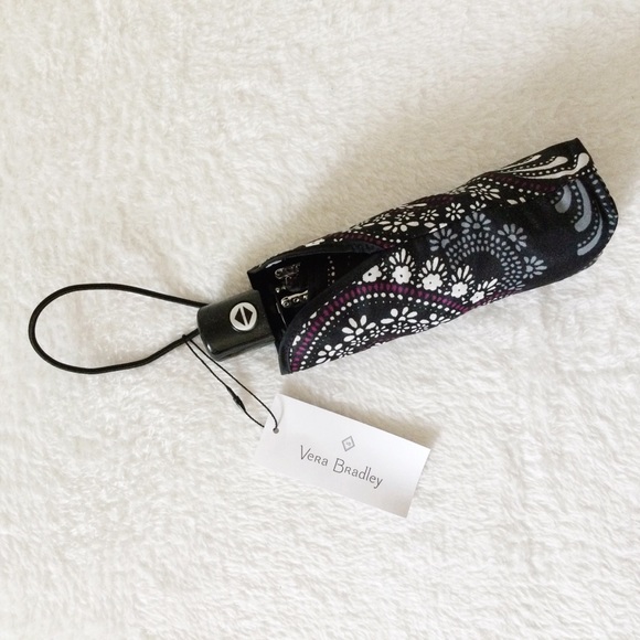 ⛔️SOLD⛔️ VERA BRADLEY Mini Umbrella Paisley Petals - Picture 2 of 9